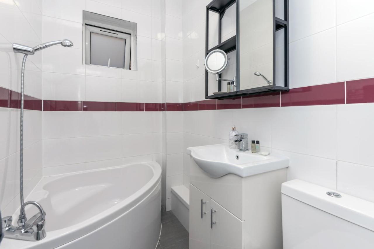 Taylor'S Apartment Wimbledon لندن المظهر الخارجي الصورة