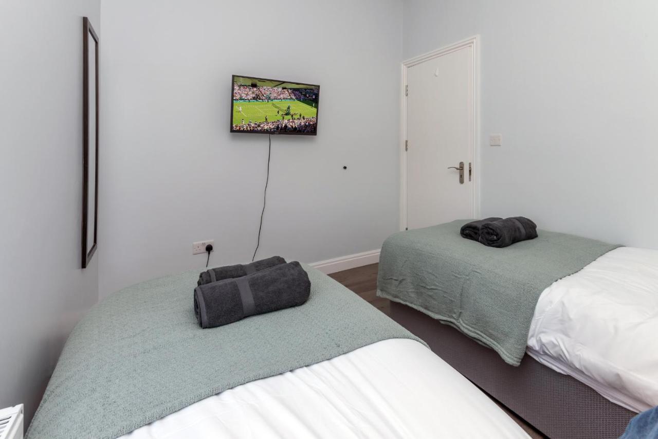 Taylor'S Apartment Wimbledon لندن المظهر الخارجي الصورة