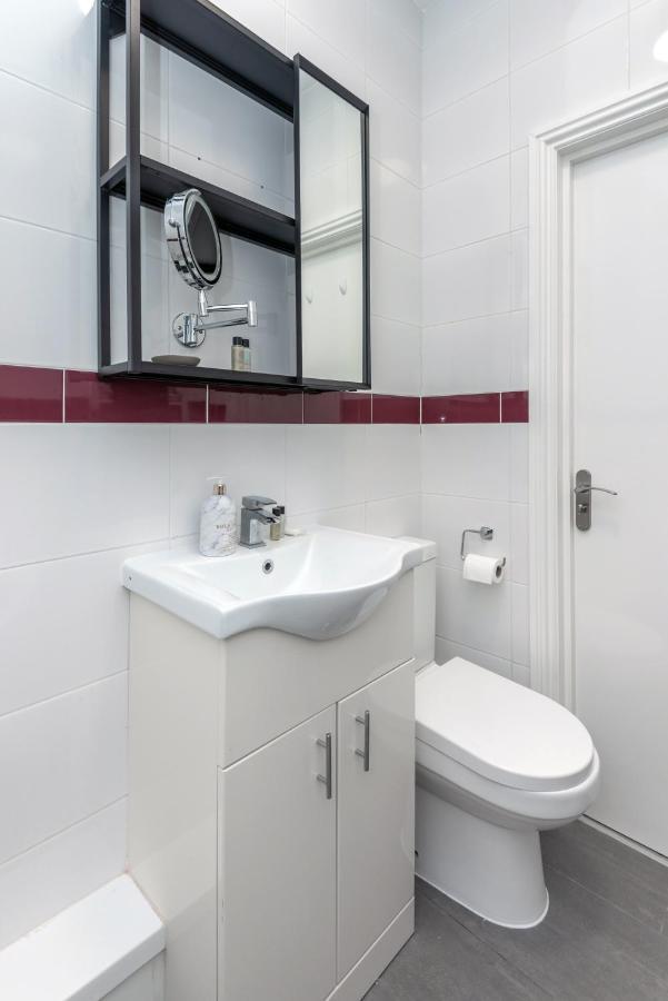Taylor'S Apartment Wimbledon لندن المظهر الخارجي الصورة