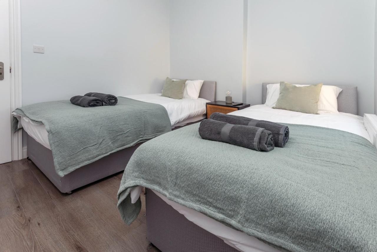 Taylor'S Apartment Wimbledon لندن المظهر الخارجي الصورة